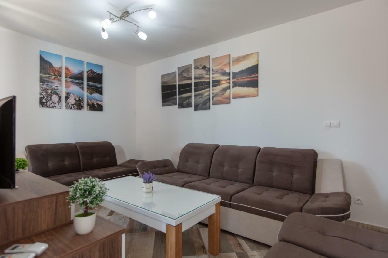 Vila Tatjana Vodice Esterno foto