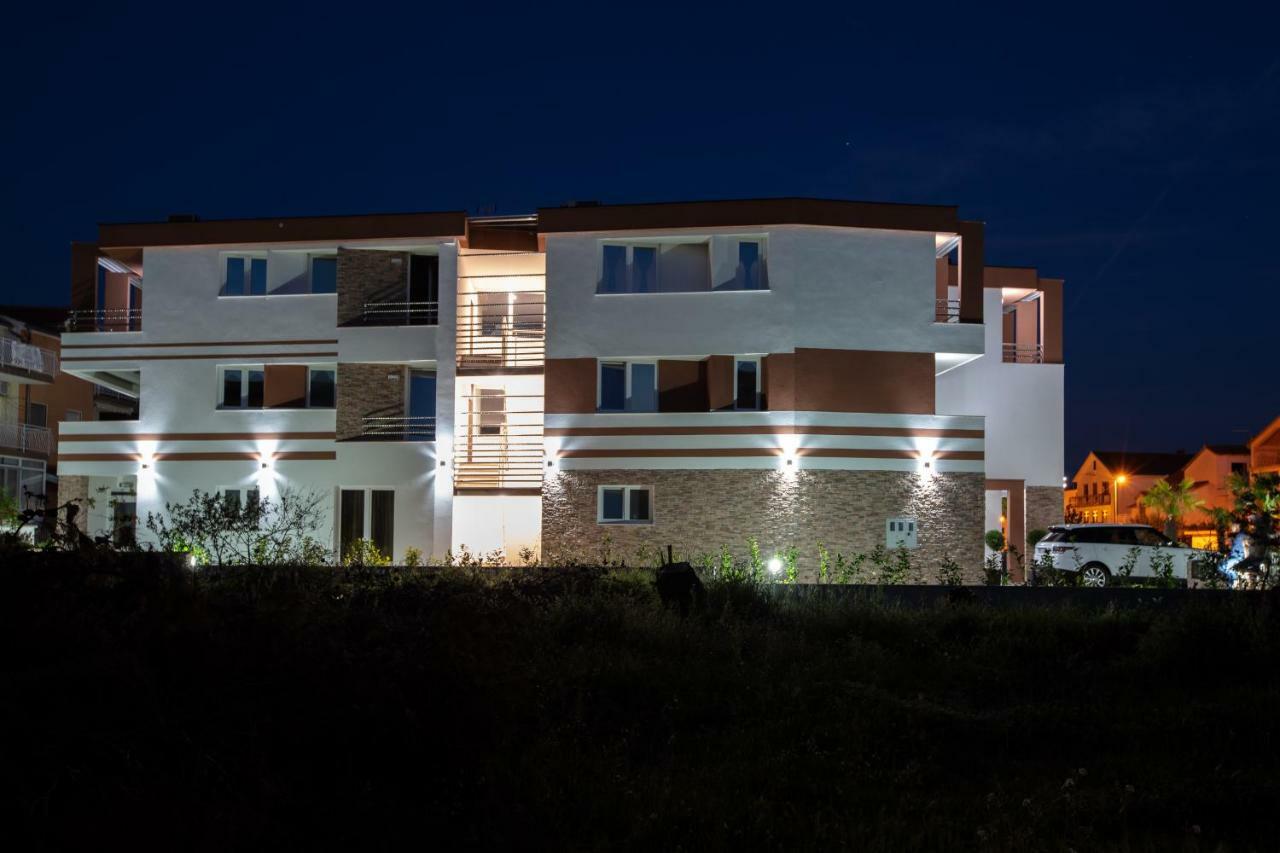 Vila Tatjana Vodice Esterno foto