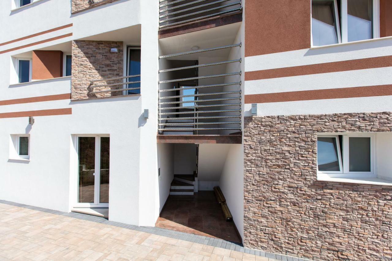 Vila Tatjana Vodice Esterno foto